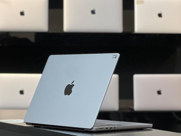 macbook m1 pro 14 inch price in pakistan