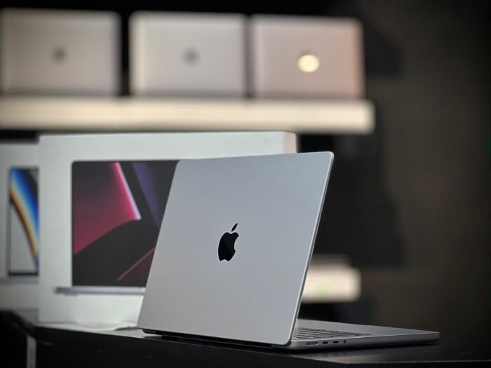 macbook pro m2 max 14 inch price in pakistan