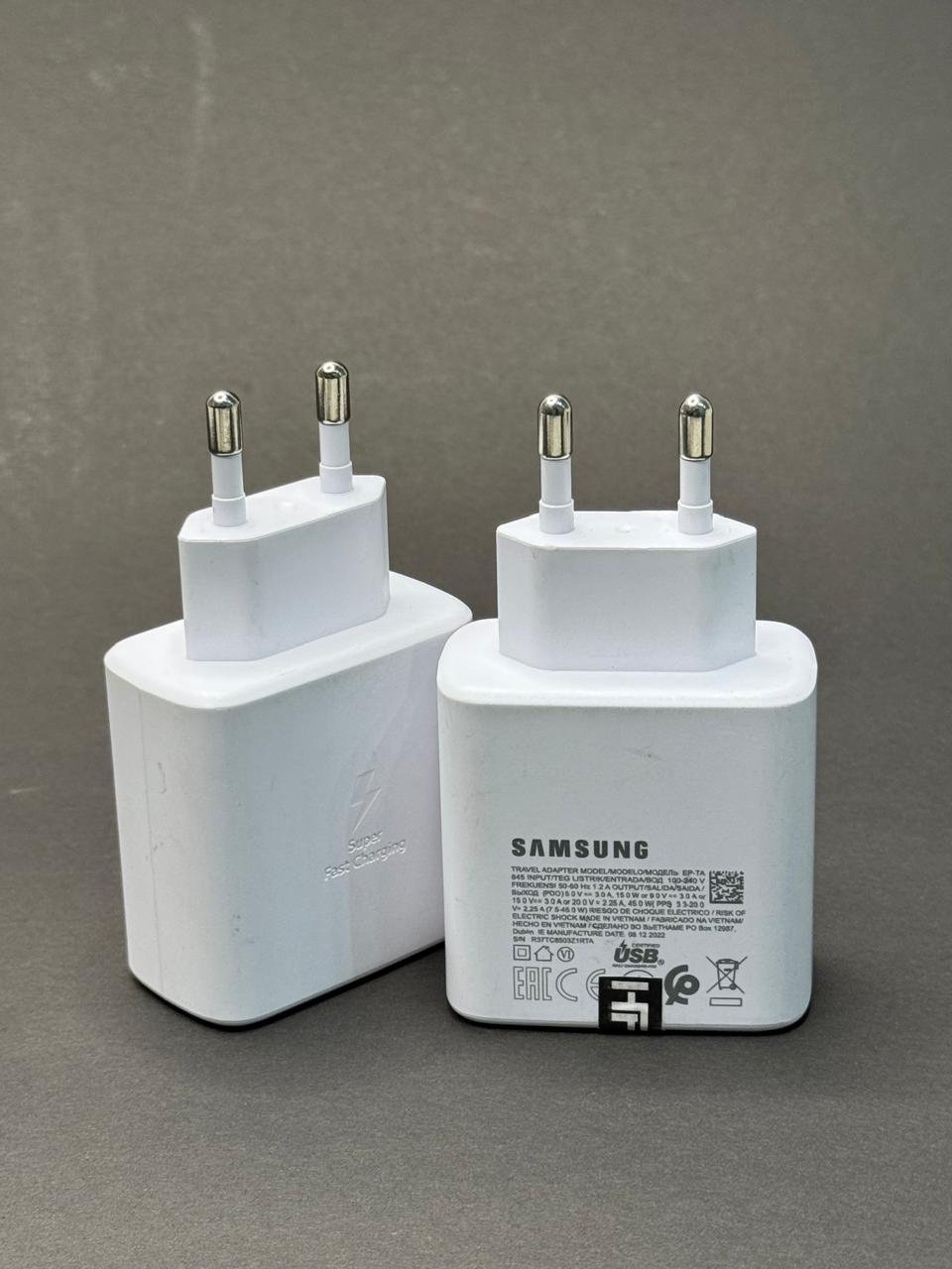 45 watt Charger