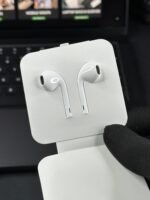 Apple Hand Free With Type C Jack ( 100% Orignal ) - Image 5