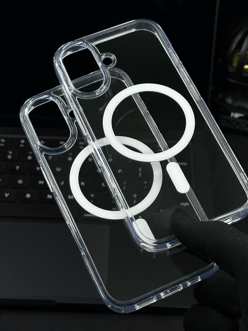 MagSafe Spigen Crystal Clear Case for iPhone 17
