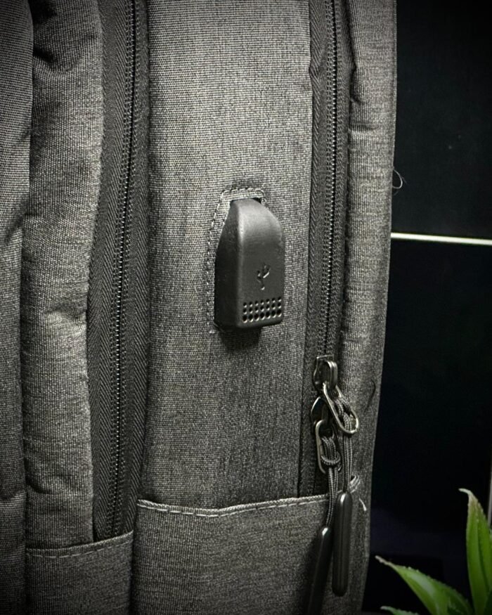 Buy Online Luxury Collection Bags For Laptop Best Price in Pakistan - Image 3