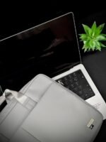 laptop hand bag price pakistan