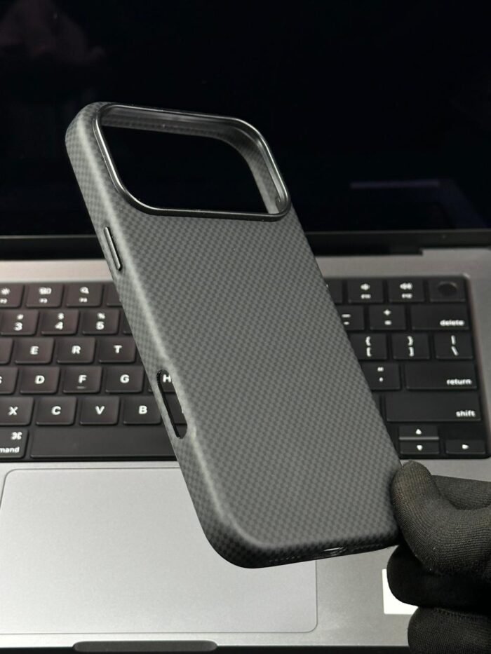 iphone 17 pro max covers pakistan