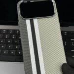 LUXO Life Magnatic Magsafe Carbon Fiber Case for iphone 17 Pro Max