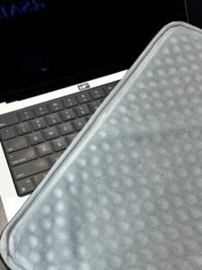 laptop hand bag price