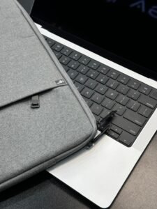 laptop hand bag