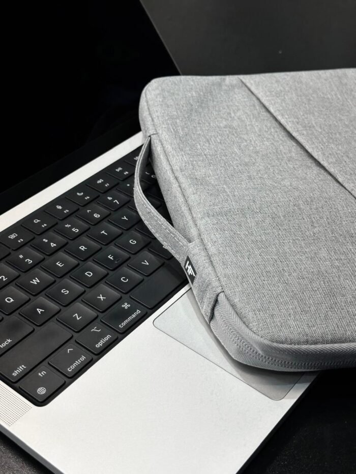 The Best Laptop Hand Bags and The Best Price in Pakistan
