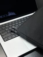 Laptop hand bags