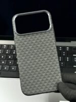 LUXO Life Magnatic Magsafe Carbon Fiber Case for iphone 17 Pro Max
