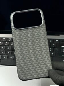 LUXO Life Magnatic Magsafe Carbon Fiber Case for iphone 17 Pro Max