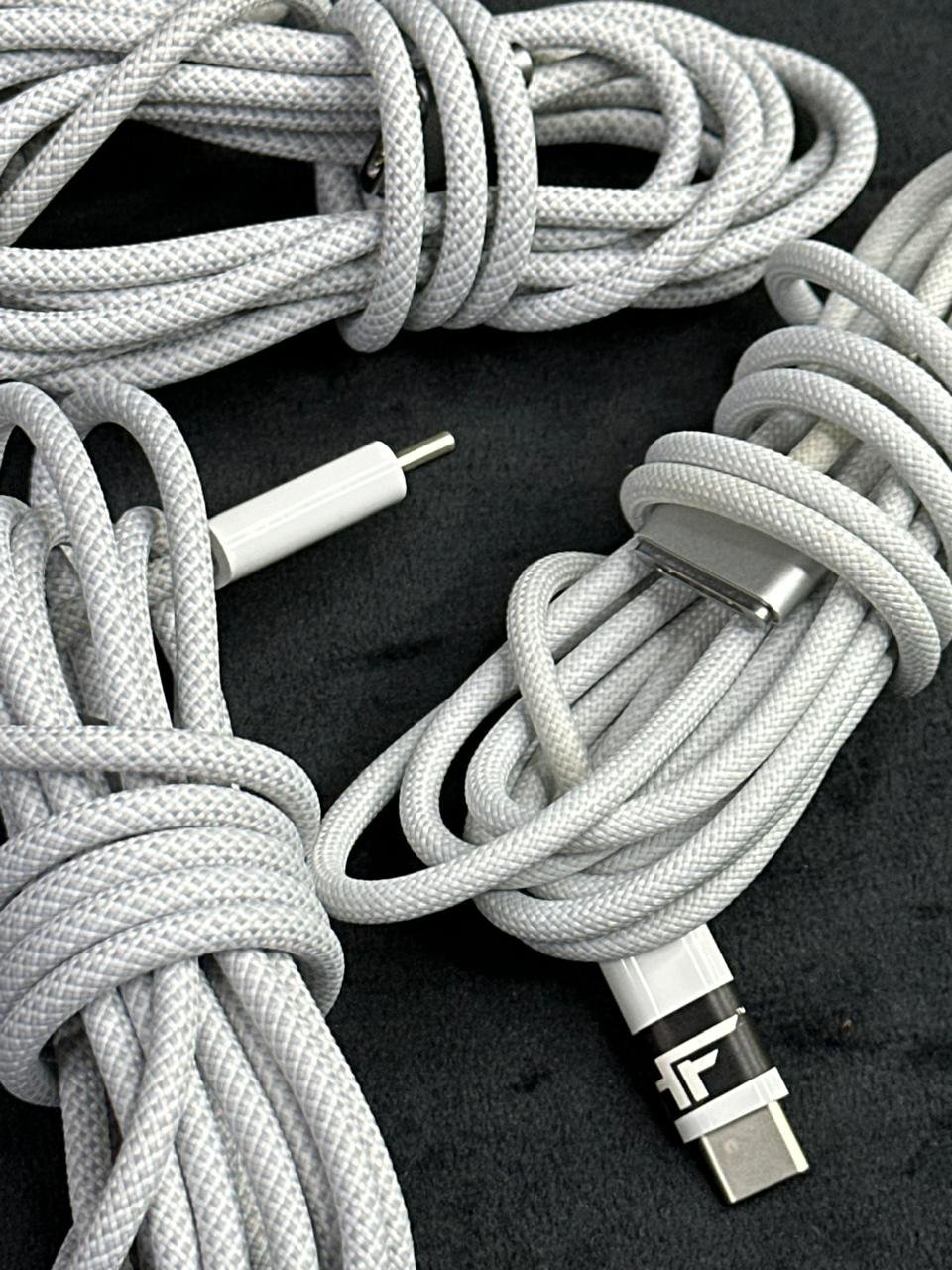 macbook 2m cable