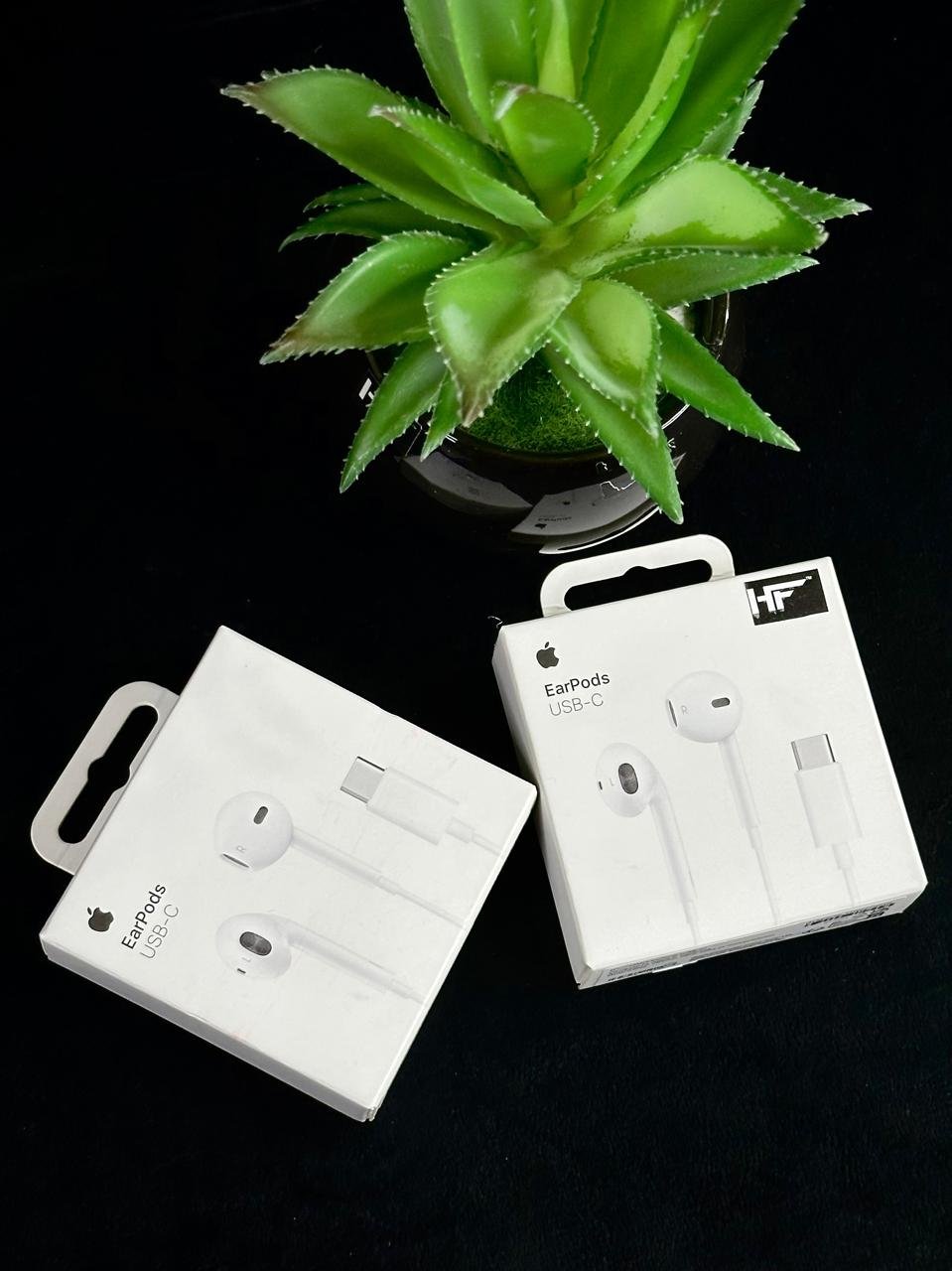 WhatsApp Image 2025-12-12 at 4.58.02 AM Apple Earpods type c Hand Free price in pakistan